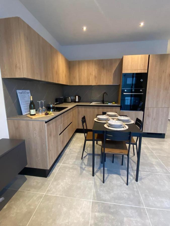 Broadway By The Sea Appartement St. Paul's Bay Buitenkant foto