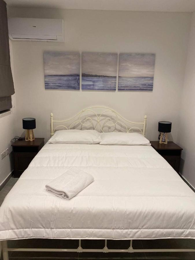 Broadway By The Sea Appartement St. Paul's Bay Buitenkant foto